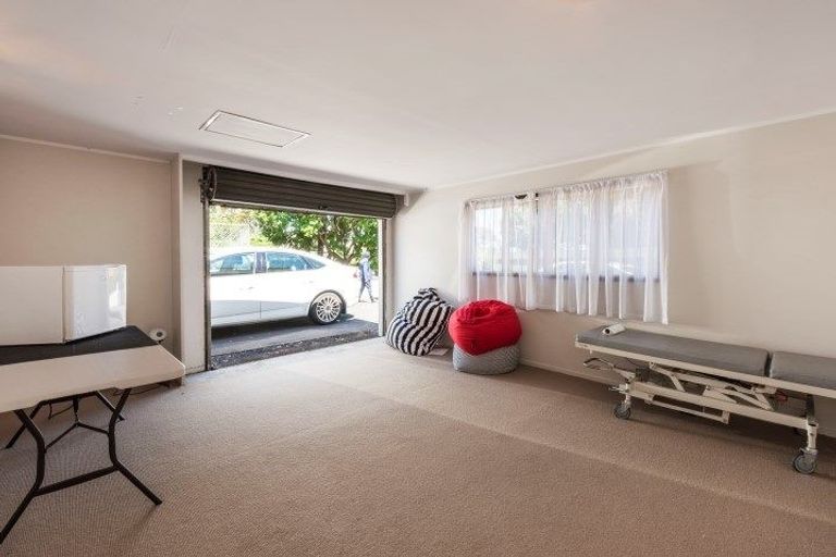 Photo of property in 176 Dominion Road, Mount Eden, Auckland, 1024