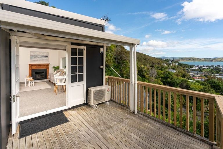 Photo of property in 84 Cluny Road, Plimmerton, Porirua, 5026