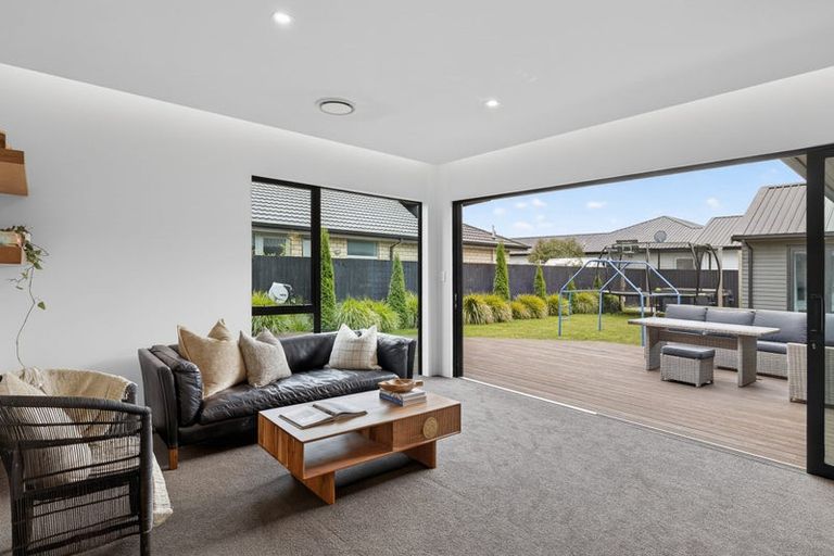 Photo of property in 1 Vahsel Bay, Wigram, Christchurch, 8025