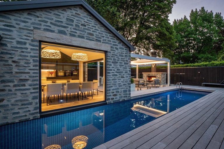 Photo of property in 4 Cardigan Street, Arrowtown, 9302