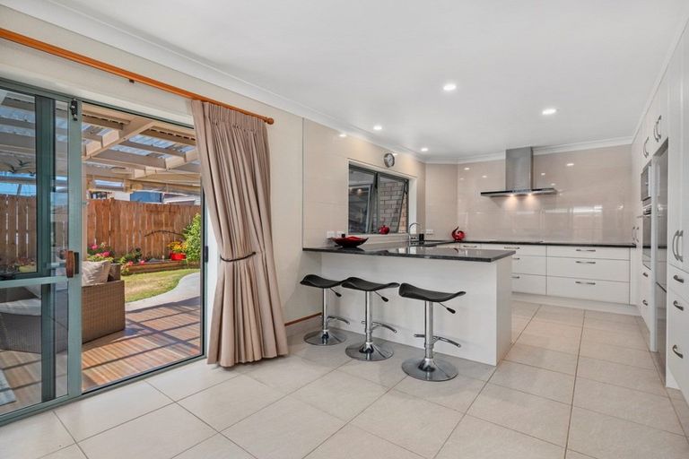 Photo of property in 63 Santa Monica Drive, Papamoa Beach, Papamoa, 3118