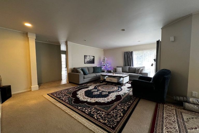 Photo of property in 7 Godwin Court, Unsworth Heights, Auckland, 0632