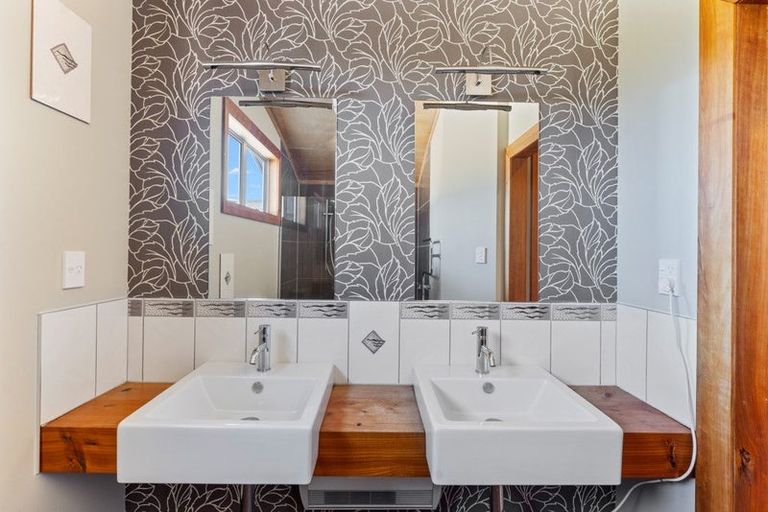 Photo of property in 13 Rodney Avenue, Te Horo Beach, Otaki, 5581