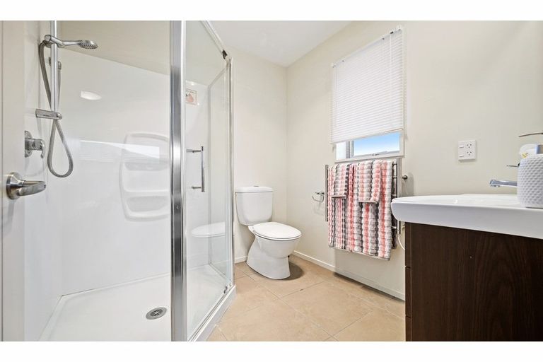 Photo of property in 52 Tahuna Street, Pegasus, 7612