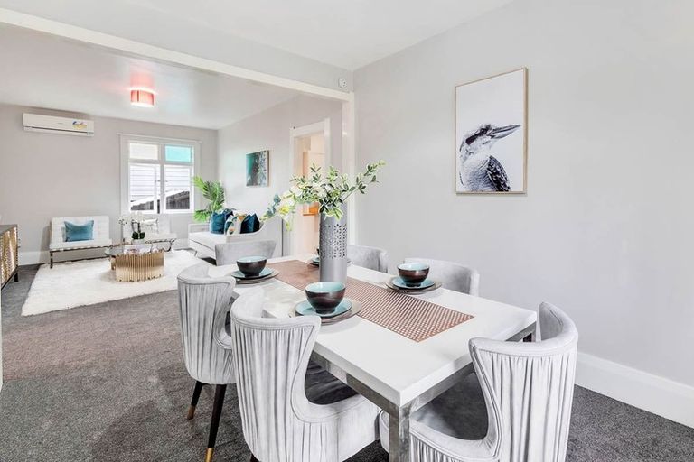 Photo of property in 2/55 Chislehurst Street, Henderson, Auckland, 0612