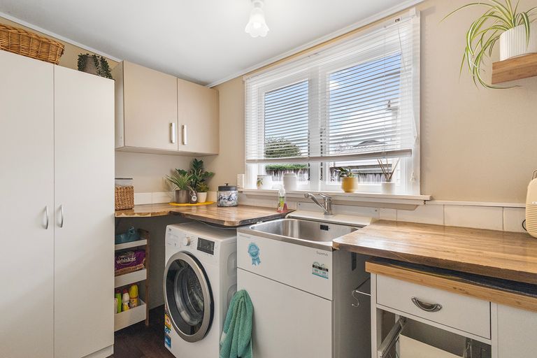 Photo of property in 20a Bracken Street, Leamington, Cambridge, 3432