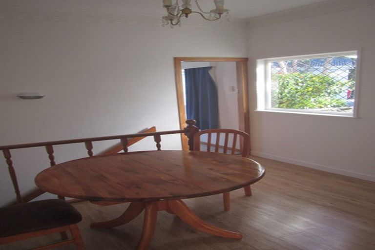 Photo of property in 43a Nevay Road, Miramar, Wellington, 6022