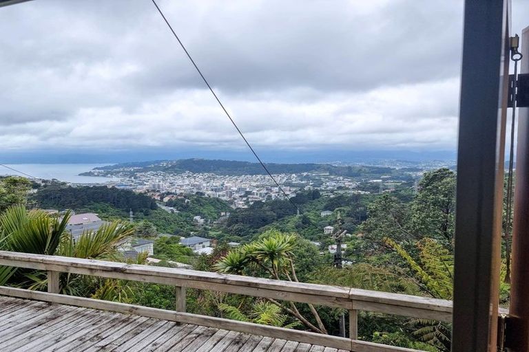 Photo of property in 54 Highbury Road, Highbury, Wellington, 6012