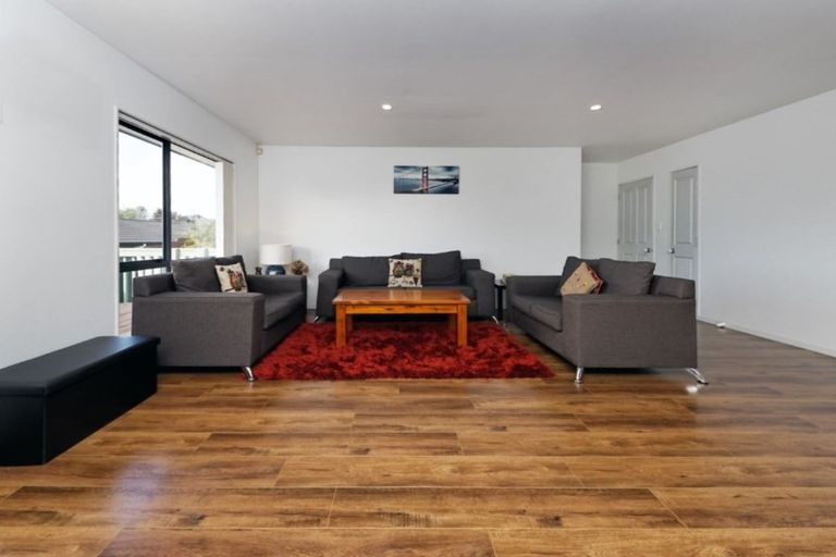 Photo of property in 3a Summerland Drive, Henderson, Auckland, 0612