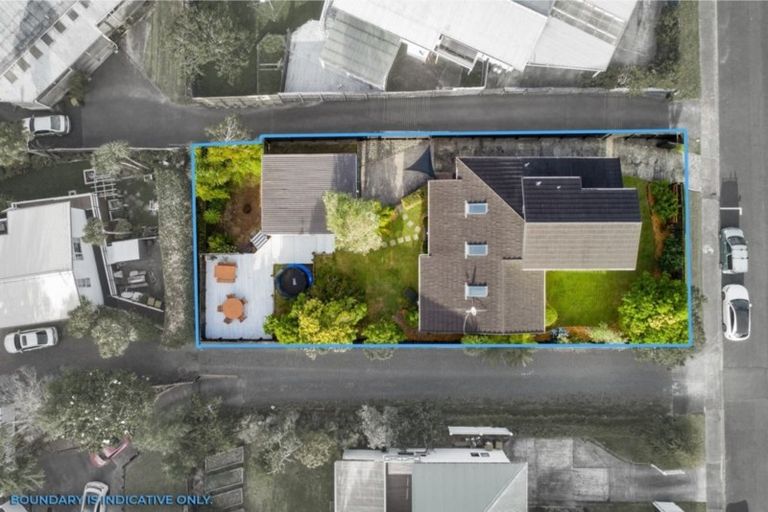 Photo of property in 40 Hartley Terrace, Massey, Auckland, 0614