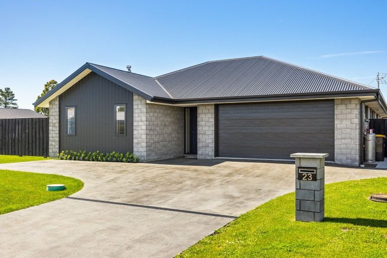 Photo of property in 23 Greig Crescent, Amberley, 7410