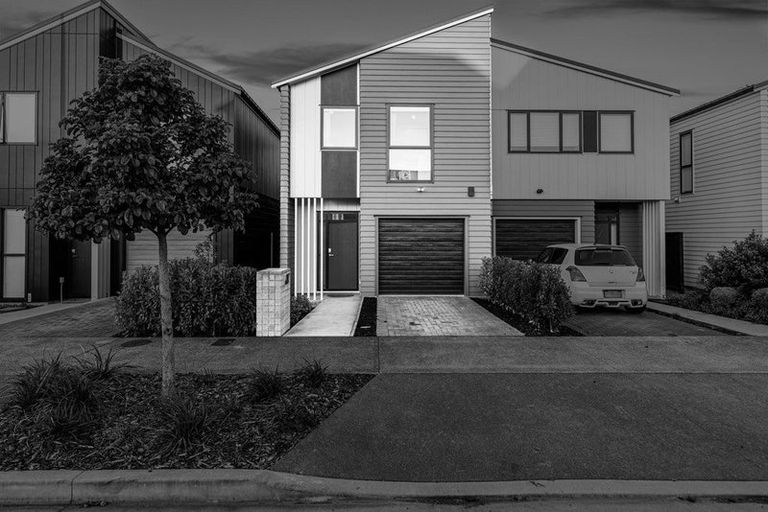 Photo of property in 7 Jagoda Road, Westgate, Auckland, 0614