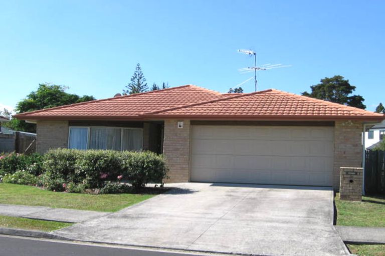 Photo of property in 6 Ryehill Close, New Lynn, Auckland, 0600
