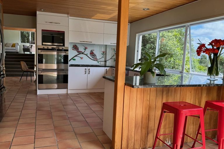 Photo of property in 212 Carter Road, Oratia, Auckland, 0604