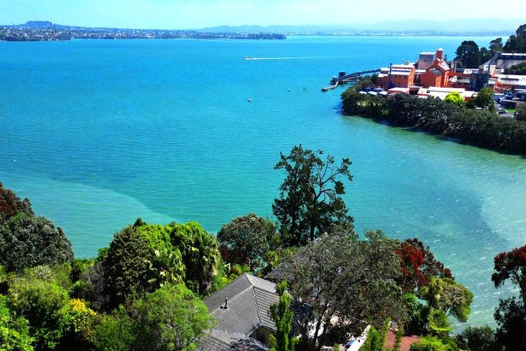 Photo of property in 16b Maunganui Road, Birkenhead, Auckland, 0626