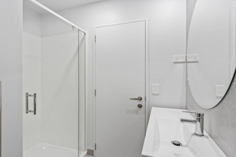 Photo of property in 3/12 New Brighton Road, Shirley, Christchurch, 8061