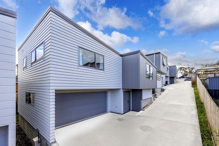 Photo of property in 32c Gulf View Road, Murrays Bay, Auckland, 0630