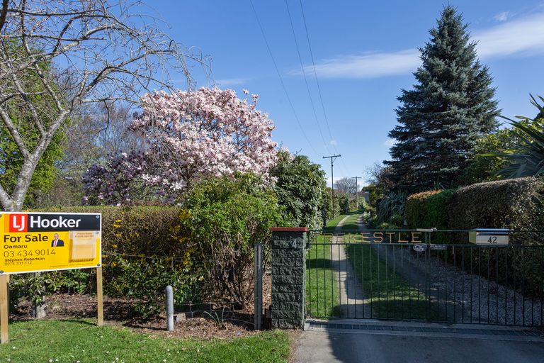 Photo of property in 42 Awamoa Road, Holmes Hill, Oamaru, 9401