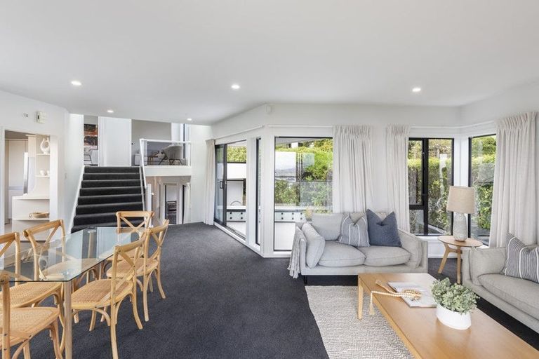 Photo of property in 2/11 Belleview Terrace, Mount Pleasant, Christchurch, 8081