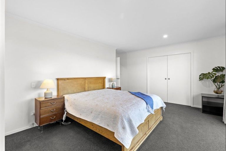 Photo of property in 9 Gibraltar Way, Fitzherbert, Palmerston North, 4410