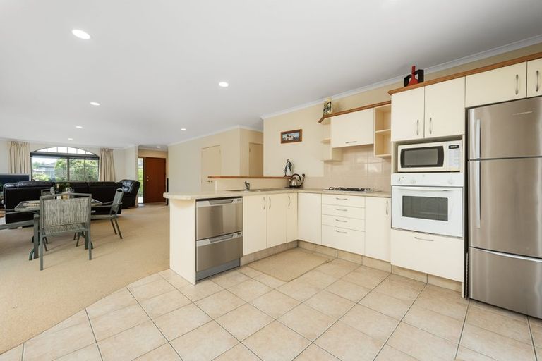 Photo of property in Seacrest, 32/200 Papamoa Beach Road, Papamoa Beach, Papamoa, 3118