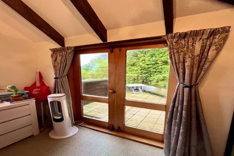 Photo of property in 121 Mairangi Road, Wilton, Wellington, 6012