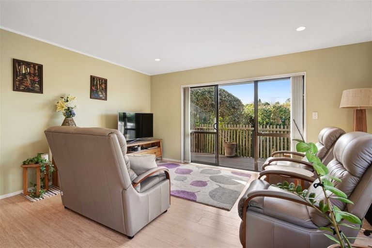 Photo of property in 39 D'oyly Drive, Stanmore Bay, Whangaparaoa, 0932