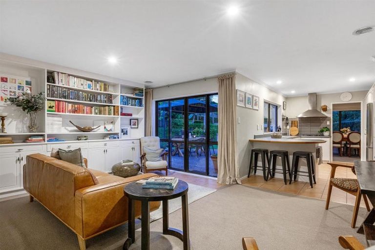 Photo of property in 12 Bowman Place, Whitby, Porirua, 5024