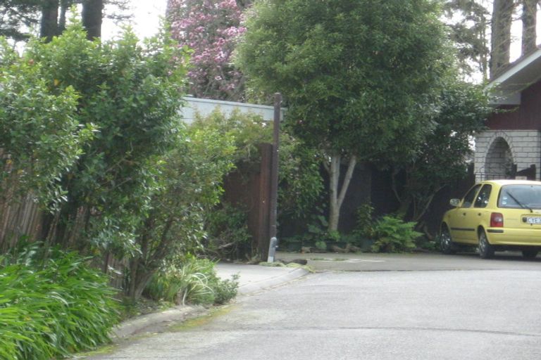 Photo of property in 17 Titoki Place, Edgecumbe, 3120