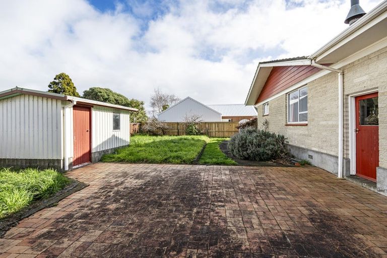 Photo of property in 54 Wairau Road, Oakura, 4314