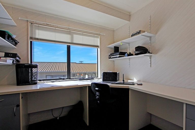 Photo of property in 33 Tawavale Street, Pukehangi, Rotorua, 3015