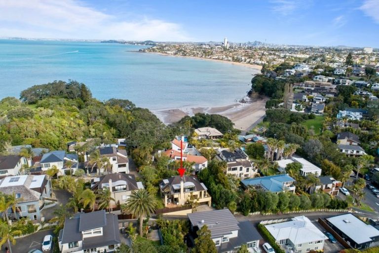 Photo of property in 1/2 The Esplanade, Castor Bay, Auckland, 0620
