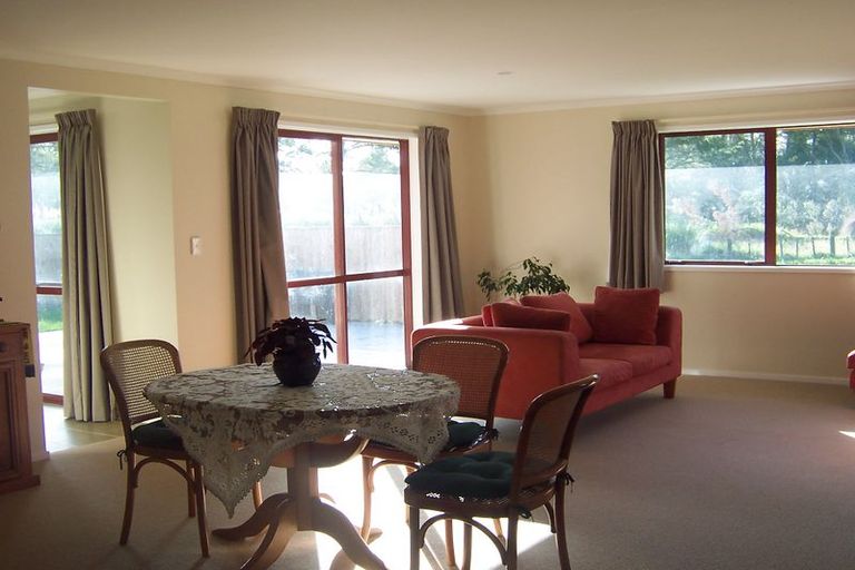 Photo of property in 2533 State Highway 1, Ruakaka, Whangarei, 0171