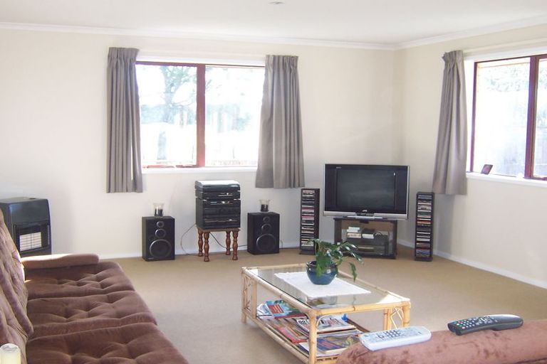 Photo of property in 2533 State Highway 1, Ruakaka, Whangarei, 0171