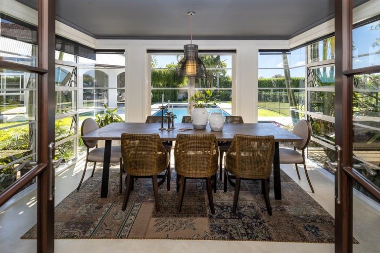 Photo of property in 42 Manor Park, Sunnyhills, Auckland, 2010