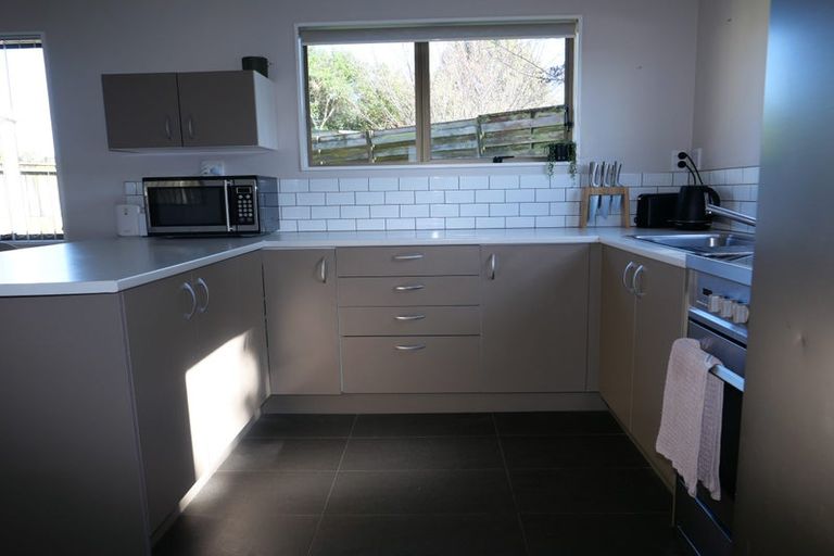 Photo of property in 17b Walton Road, Paraparaumu Beach, Paraparaumu, 5032