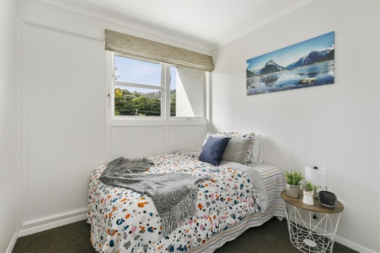 Photo of property in 24a Deller Grove, Silverstream, Upper Hutt, 5019