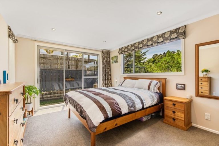 Photo of property in 43 Cedar Street, Maungaraki, Lower Hutt, 5010