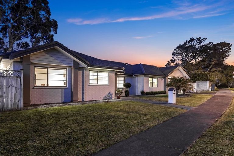 Photo of property in 94 Oakway Drive, Schnapper Rock, Auckland, 0632