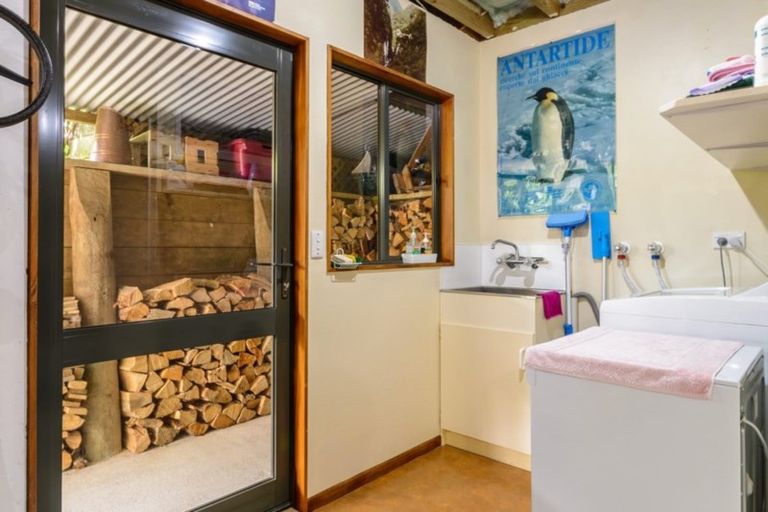 Photo of property in 26 Newgate Street, Picton, 7220