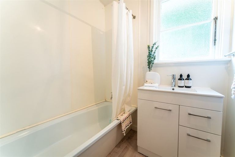 Photo of property in 10 Settlement Road, Kurow, 9435