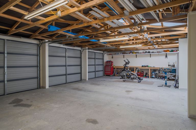 Photo of property in 16 Grasmere Street, Waimataitai, Timaru, 7910