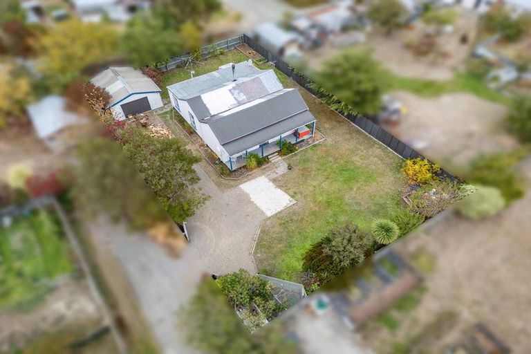 Photo of property in 6 Osborne Road, Amberley, 7410