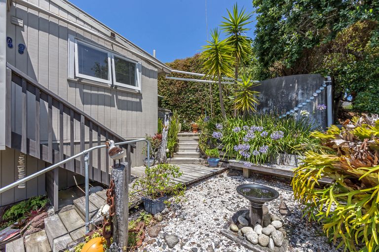 Photo of property in 31 Monyash Road, Manly, Whangaparaoa, 0930