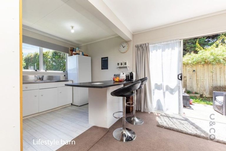 Photo of property in 144 Taupaki Road, Taupaki, Henderson, 0782