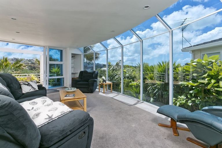 Photo of property in 2/51 Rangitoto Terrace, Milford, Auckland, 0620