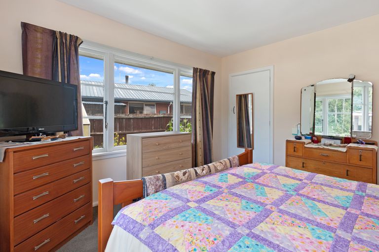 Photo of property in 681 Main South Road, Islington, Christchurch, 8042