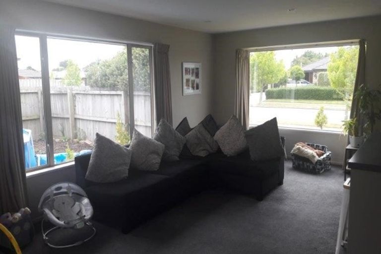 Photo of property in 5 Marlowe Place, Rolleston, 7614