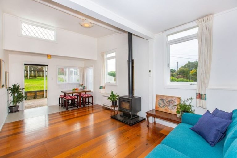 Photo of property in 13 Main Road, Raglan, 3225