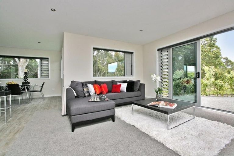 Photo of property in 8 Hikanui Drive, Havelock North, 4130